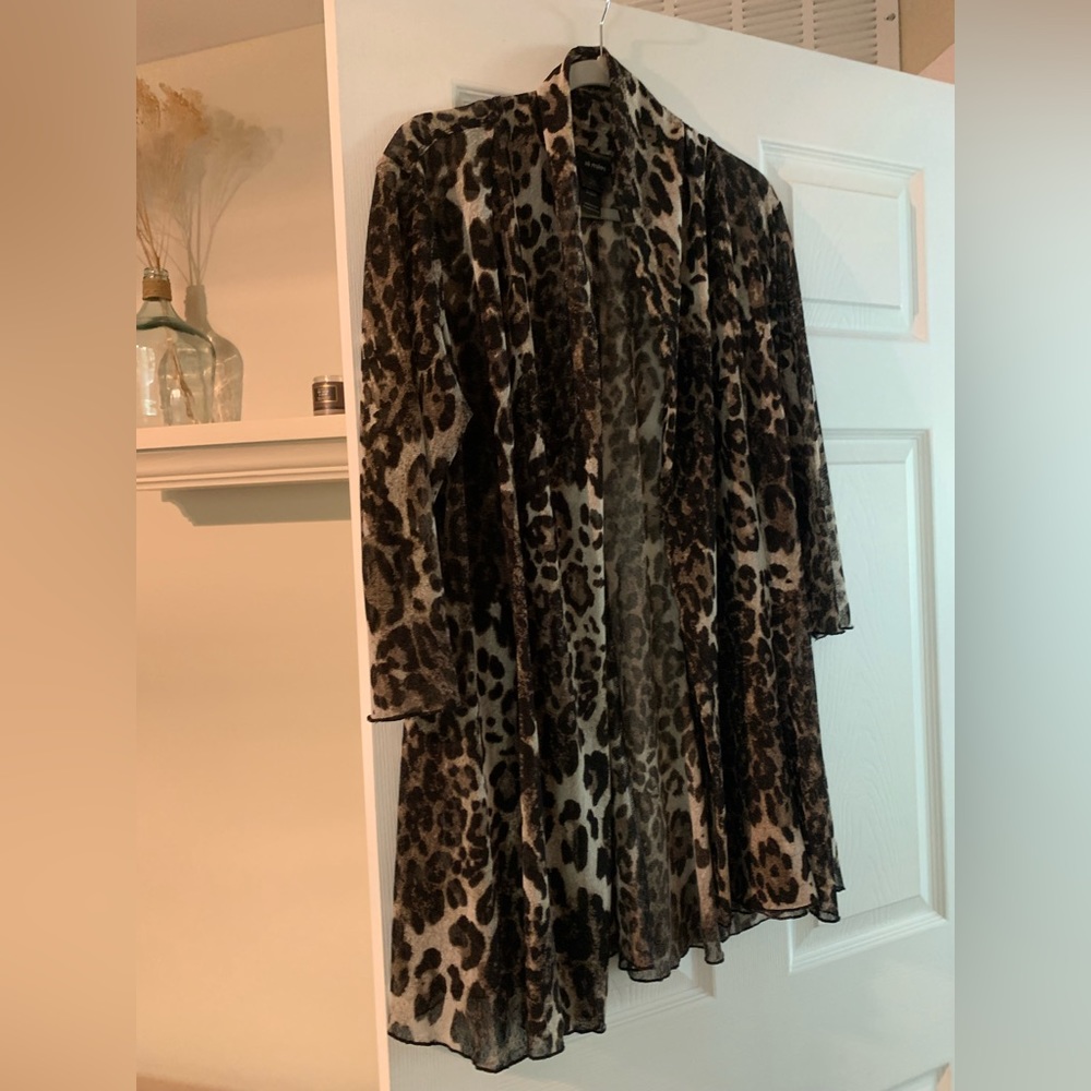 Ladies Large Ali Miles leopard shirt FALL